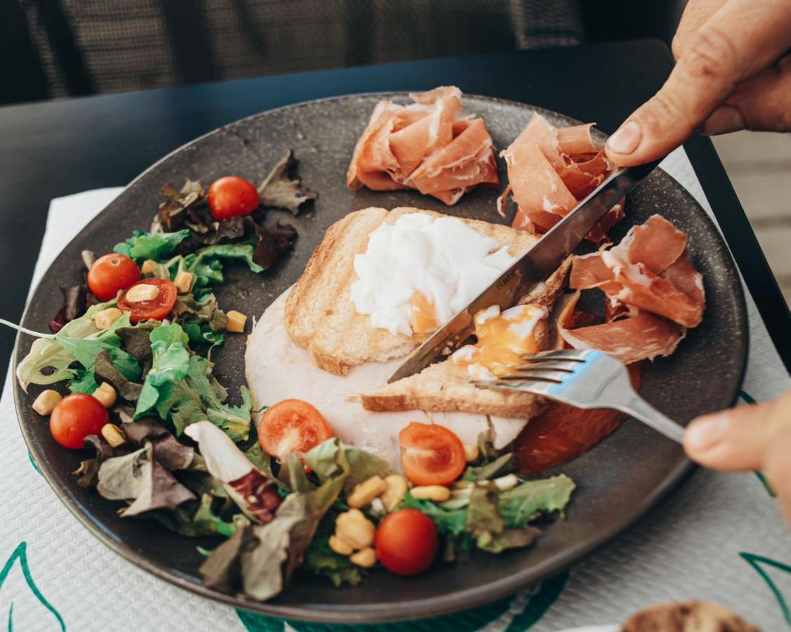Gaia Bed & Breakfast Vlore Ngoại thất bức ảnh